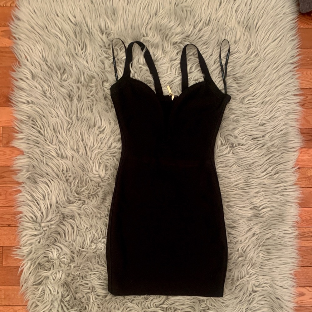 Marciano dress. Size XS. Color black.